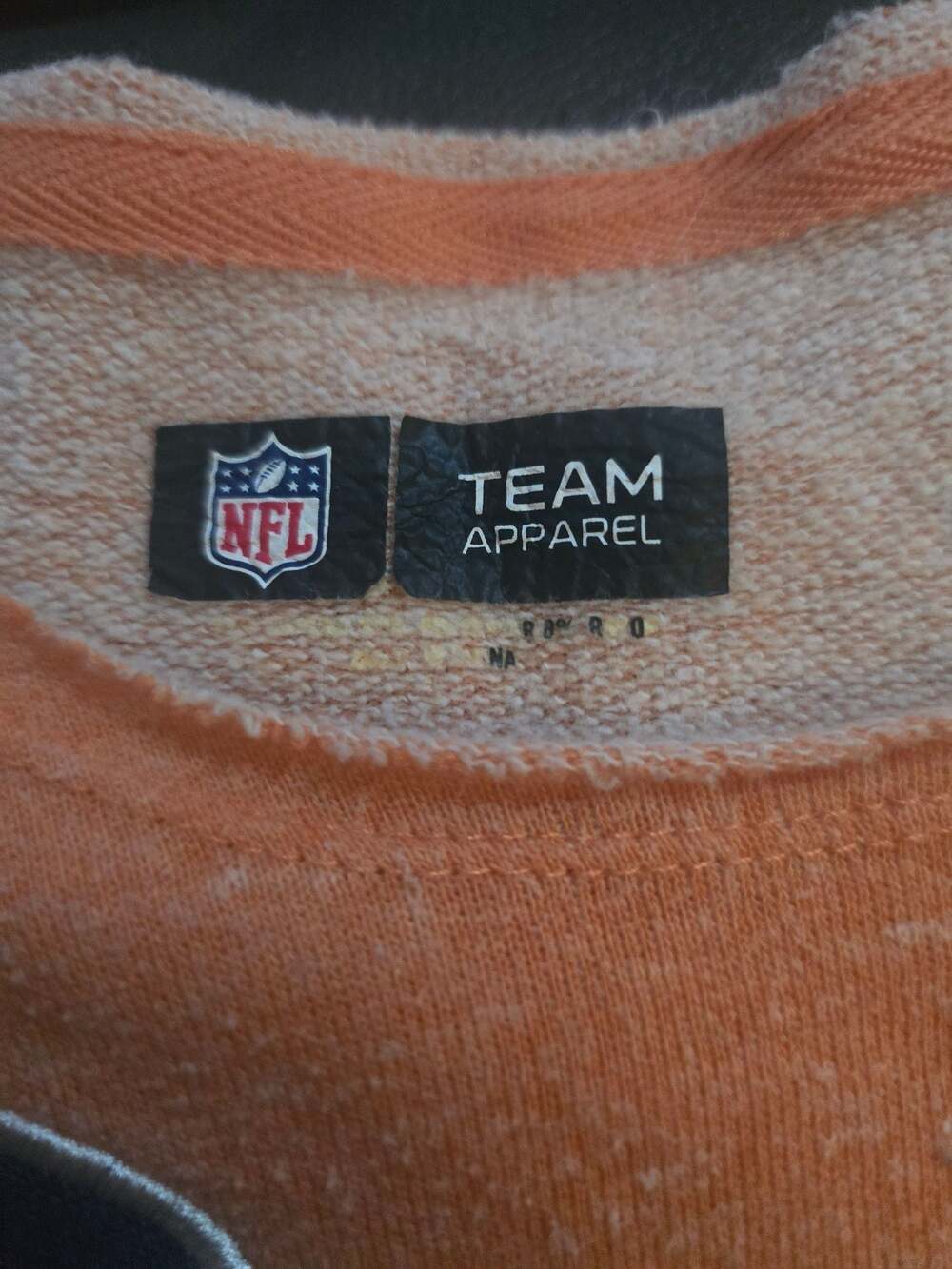 NFL Chicago Bears Women's Team Apparel Two-Tone Crewneck Pullover Sweatshirt - Picture 5 of 6